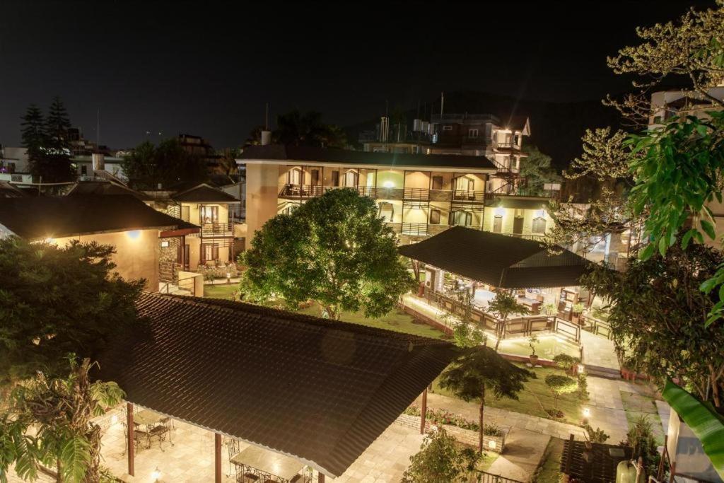 The Lakeside Retreat By Ime Hospitality Pvt Ltd Pokhara Exteriör bild
